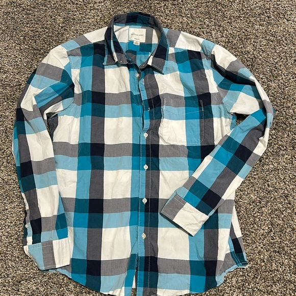 American Eagle Outfitters Other - American Eagle size Large button down